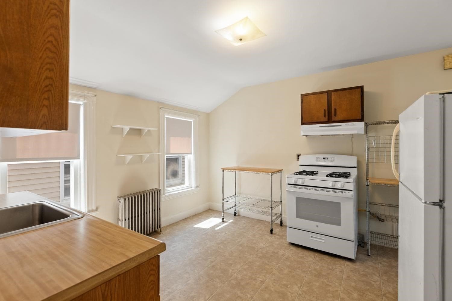 4 Family at 46-52 Hancock Street, Somerville MA 02144, Somerville, photo 25 of 42