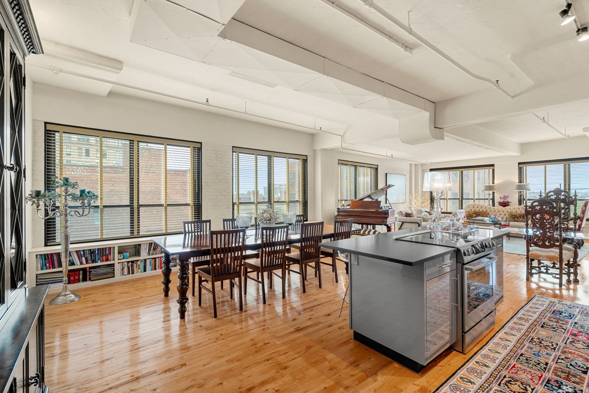 210 Lincoln Street # 604, Boston MA 02111