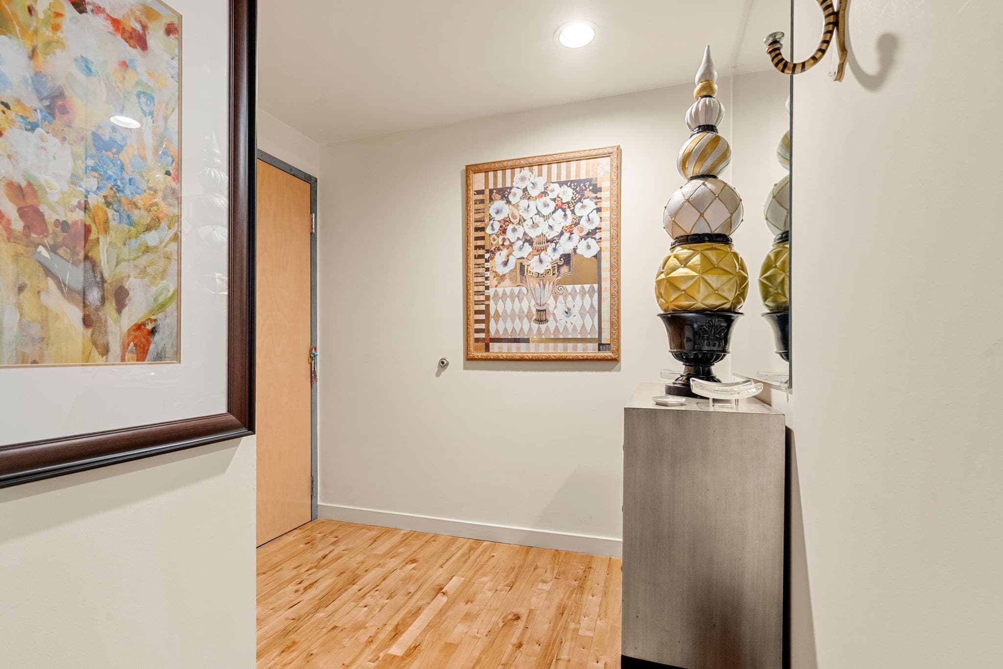 Condominium at 210 Lincoln Street # 604, Boston MA 02111, photo 5 of 40