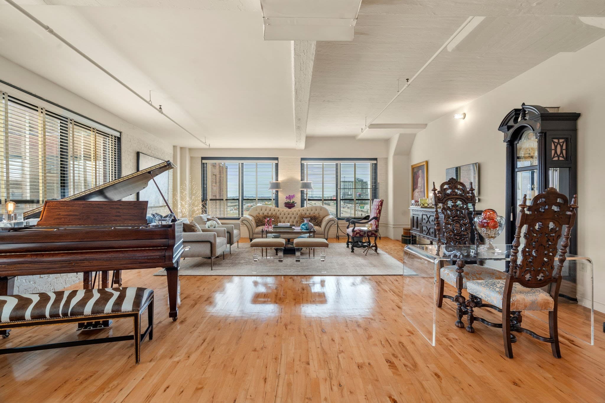Condominium at 210 Lincoln Street # 604, Boston MA 02111, photo 8 of 40