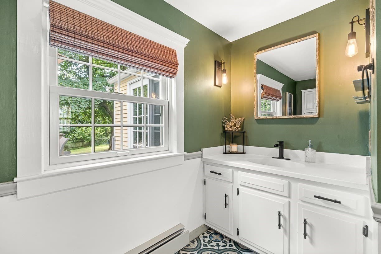 Single Family Residence at 8 Moore Road, Westford MA 01886, Westford, photo 16 of 40
