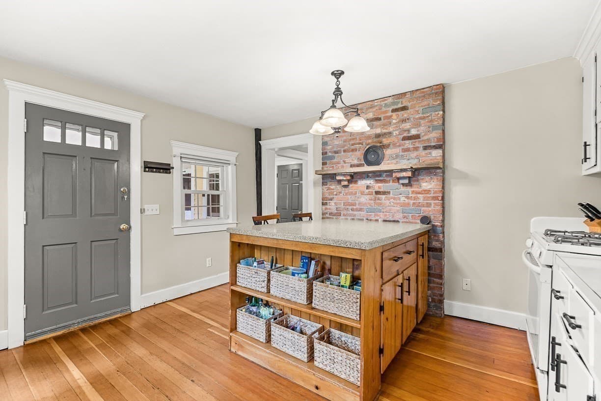 Single Family Residence at 8 Moore Road, Westford MA 01886, Westford, photo 12 of 40