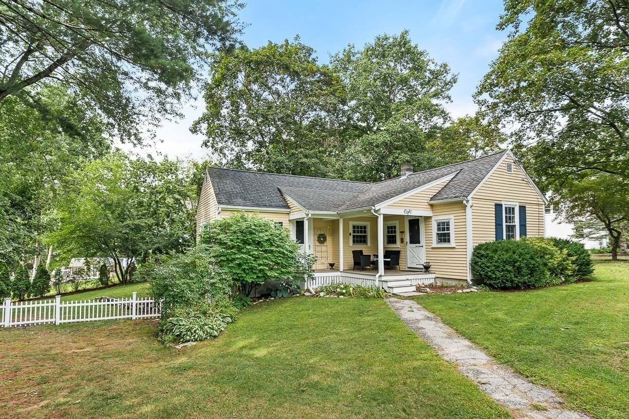 Single Family Residence at 8 Moore Road, Westford MA 01886, Westford, photo 33 of 40