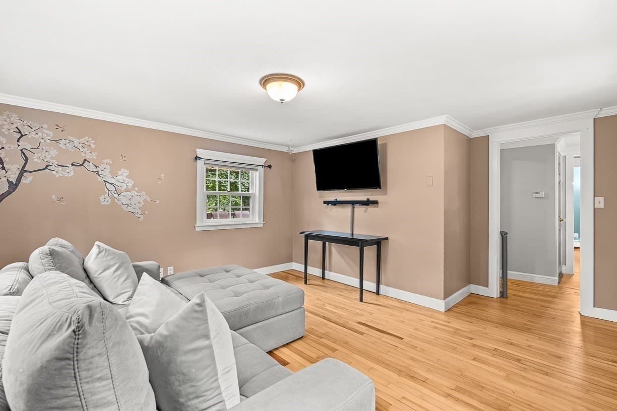 Single Family Residence at 8 Moore Road, Westford MA 01886, Westford, photo 14 of 40
