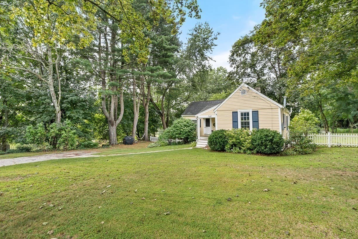 Single Family Residence at 8 Moore Road, Westford MA 01886, Westford, photo 31 of 40