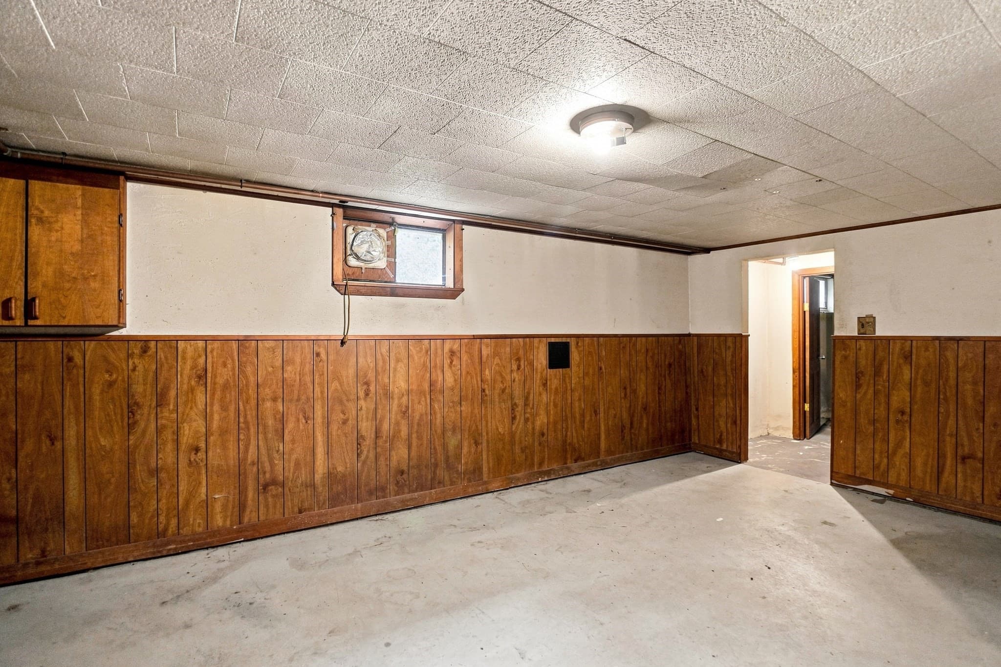 Single Family Residence at 38 Millham St, Marlborough MA 01752, Marlborough, photo 17 of 32