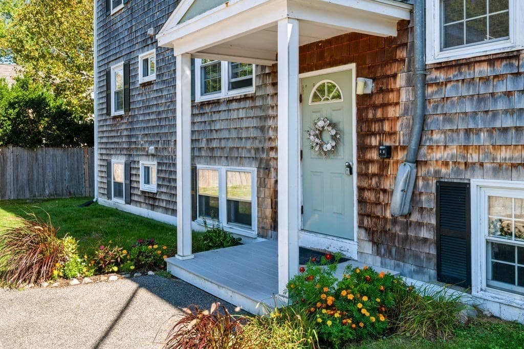 Condominium at 20 Beacon Ave # 3, Newburyport MA 01950, Newburyport, photo 26 of 26