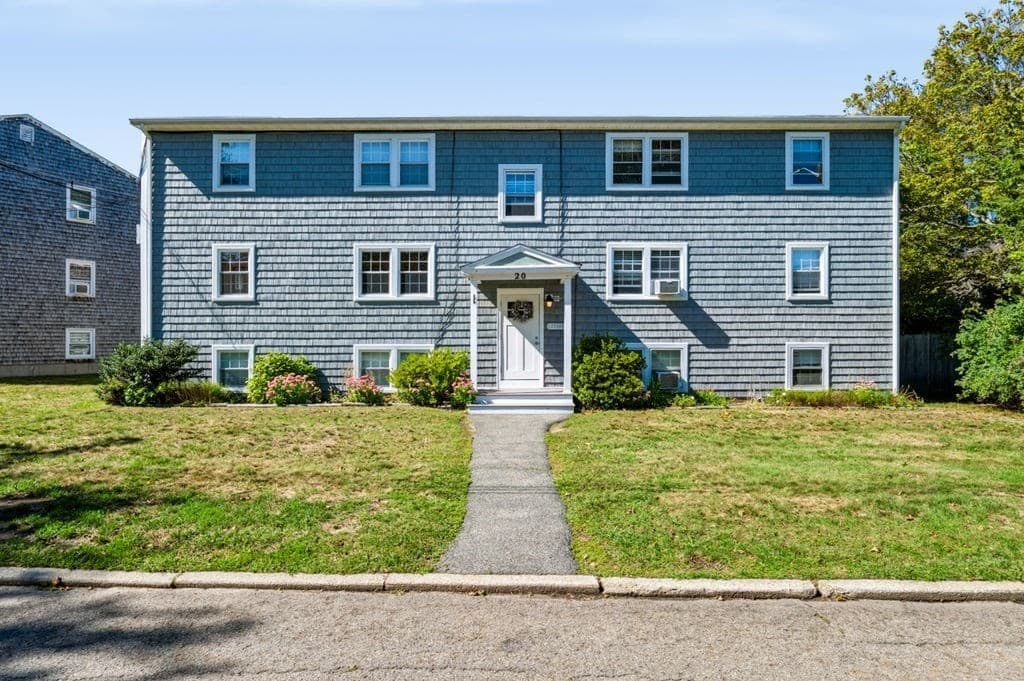20 Beacon Ave # 3, Newburyport MA 01950