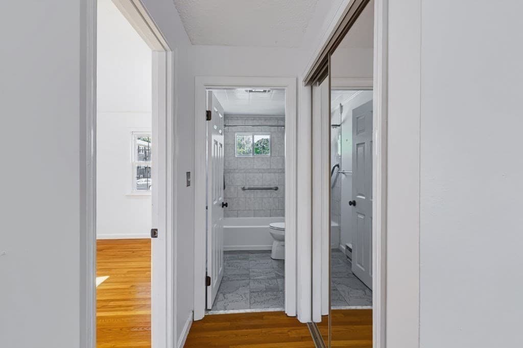 Condominium at 20 Beacon Ave # 3, Newburyport MA 01950, Newburyport, photo 15 of 26