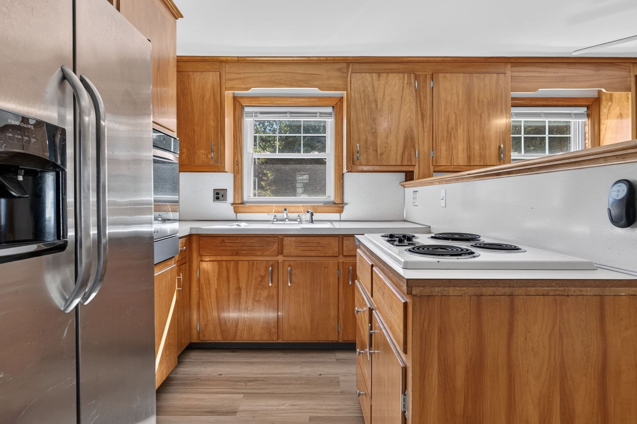 Single Family Residence at 38 Park Ave, Reading MA 01867, Reading, photo 6 of 28