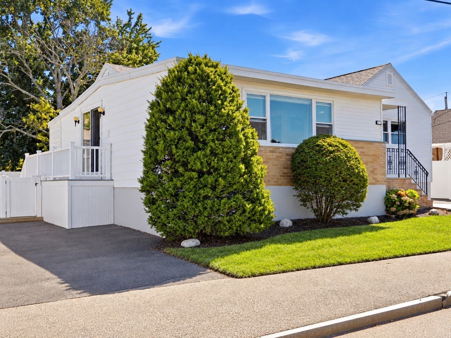 Single Family Residence at 195 Mills Ave, Revere MA 02151, Revere, photo 2 of 36