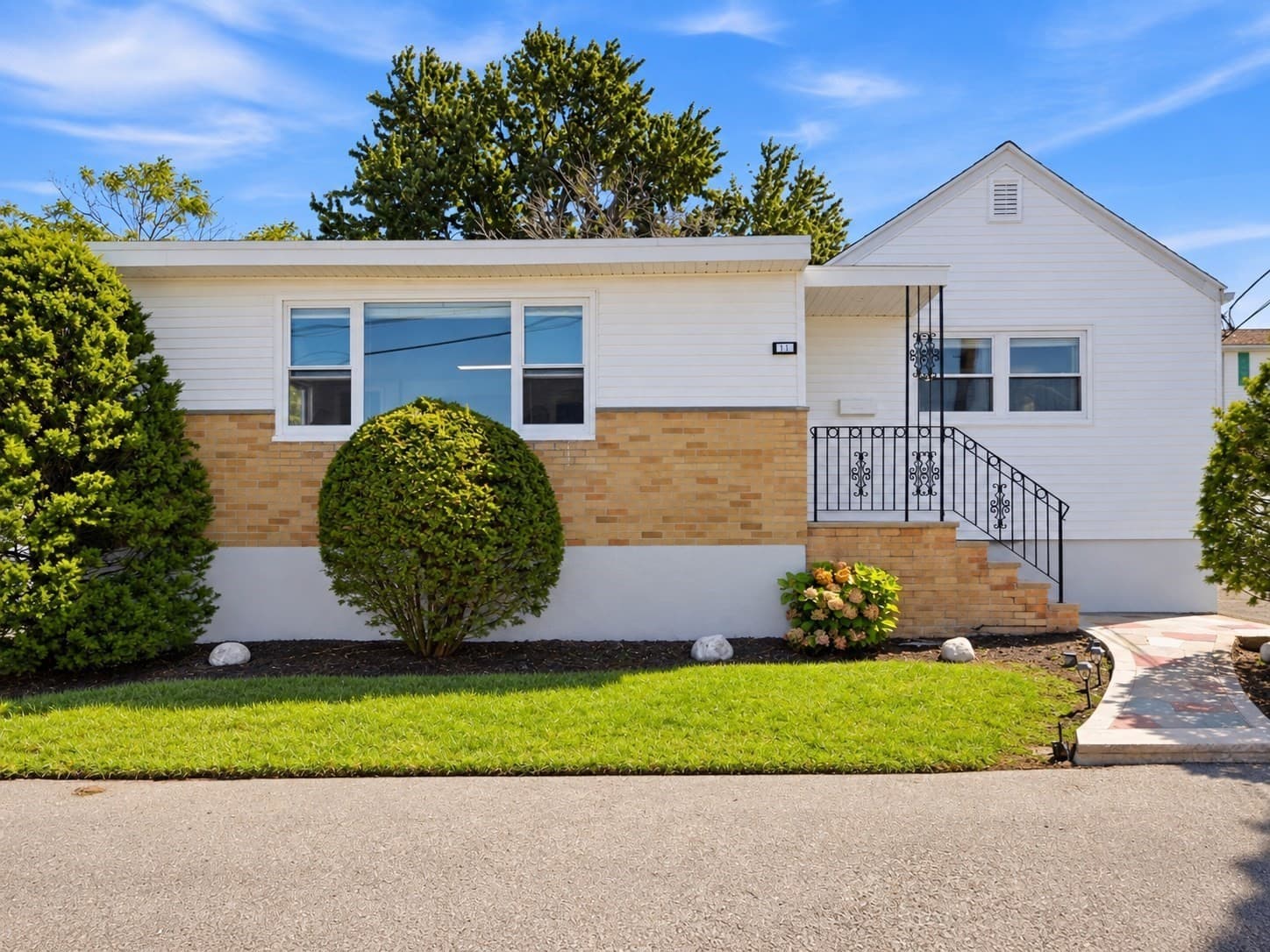 195 Mills Ave, Revere MA 02151