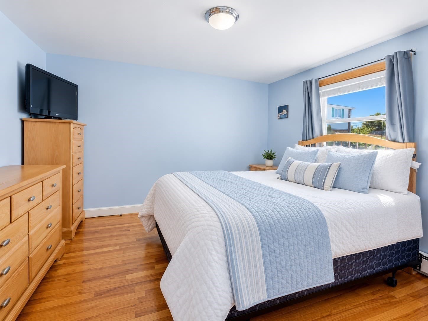 Single Family Residence at 195 Mills Ave, Revere MA 02151, Revere, photo 18 of 36