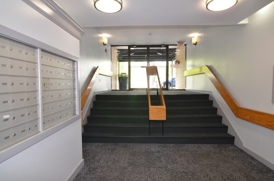 Condominium at 185 Quincy Shore Dr # 32, Quincy MA 02171, Quincy, photo 17 of 20