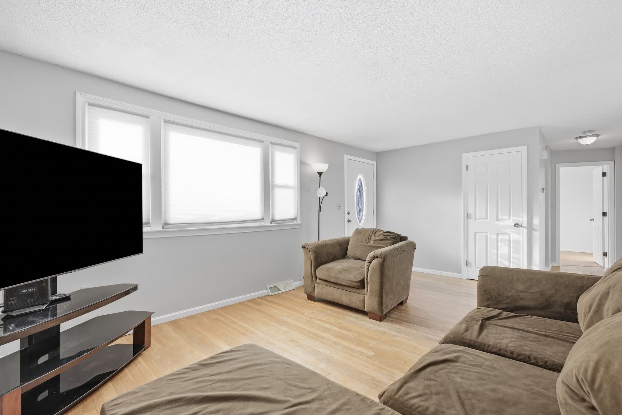 Single Family Residence at 444 Butman Rd., Lowell MA 01852, Lowell, photo 5 of 29