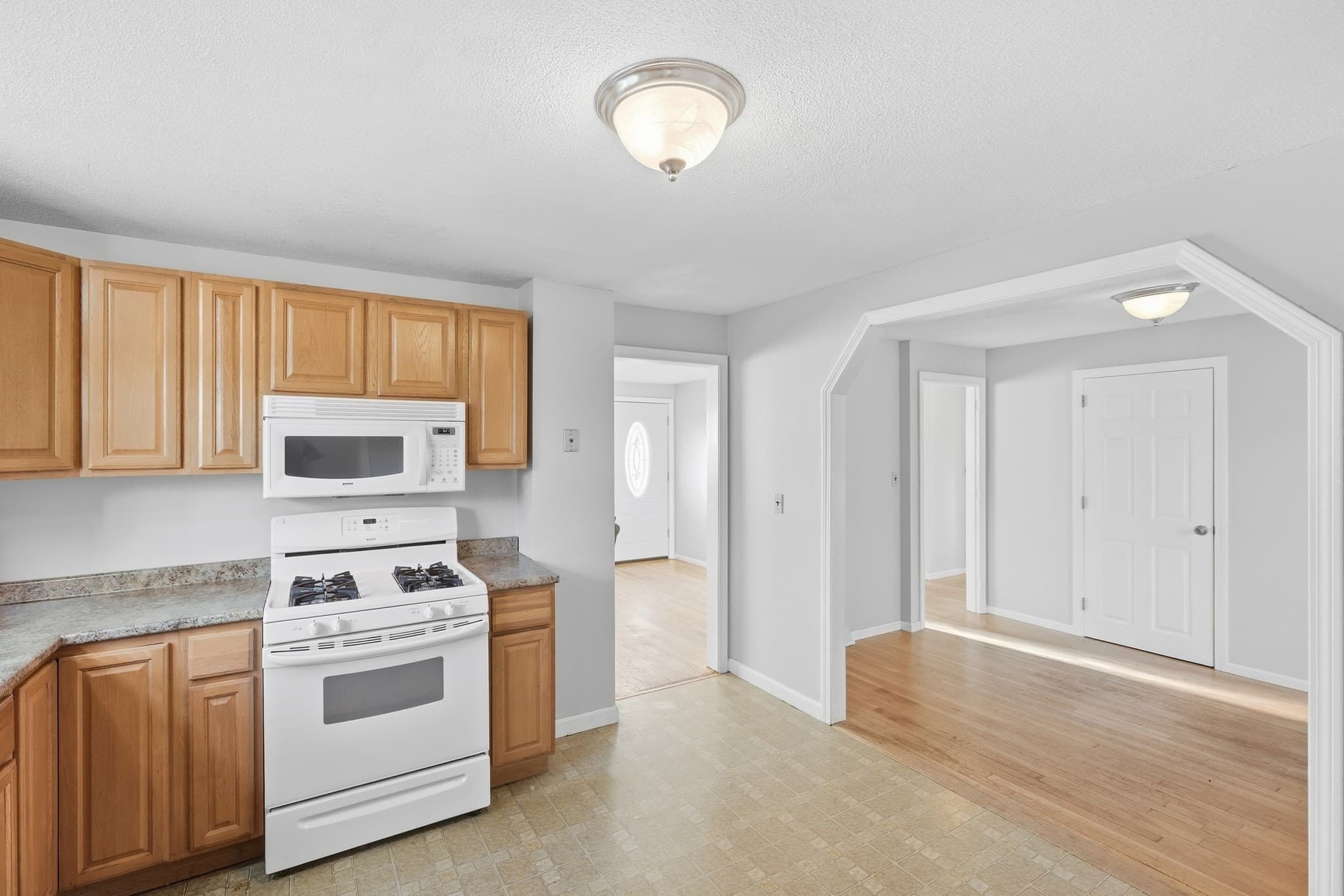 Single Family Residence at 444 Butman Rd., Lowell MA 01852, Lowell, photo 10 of 29