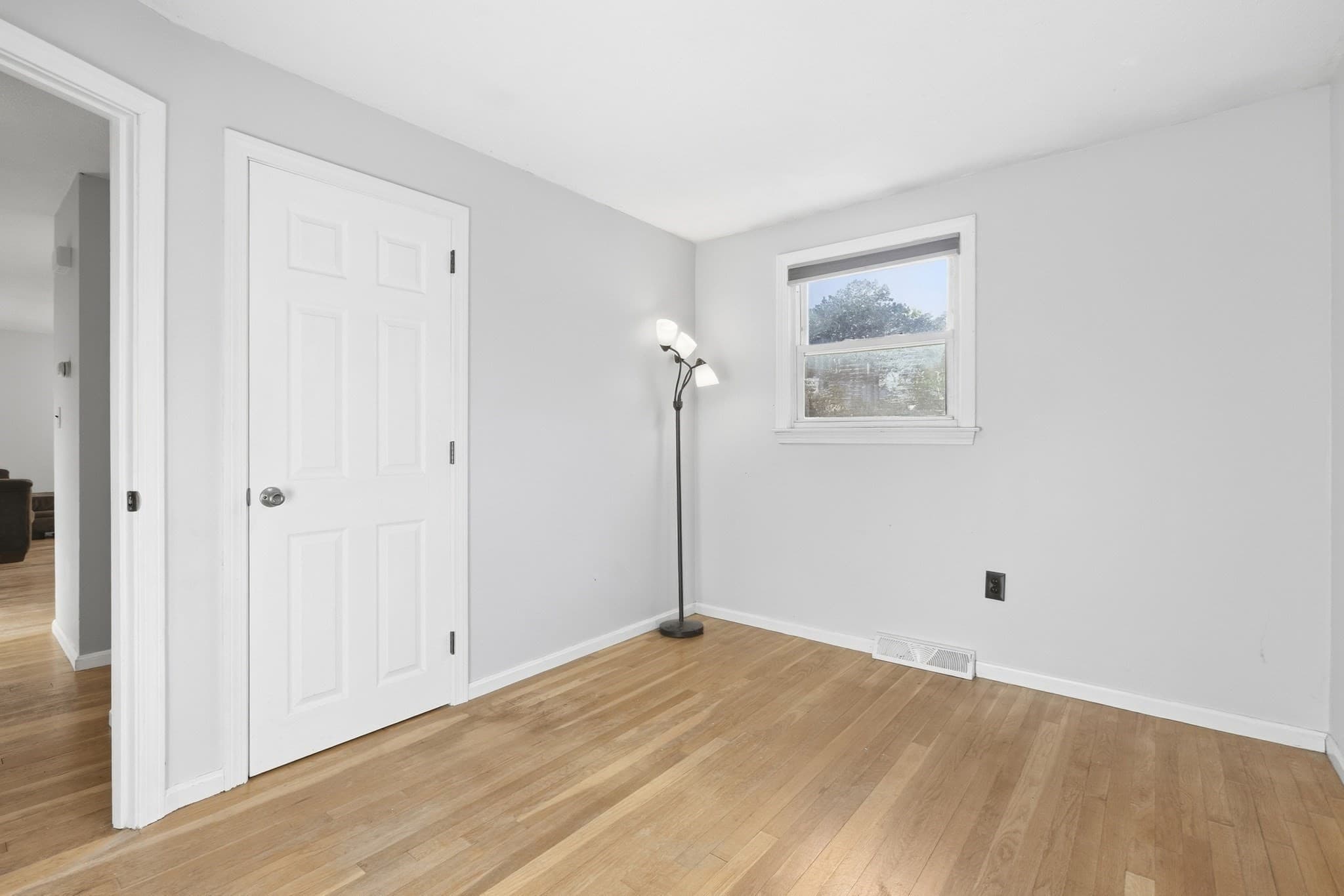 Single Family Residence at 444 Butman Rd., Lowell MA 01852, Lowell, photo 14 of 29