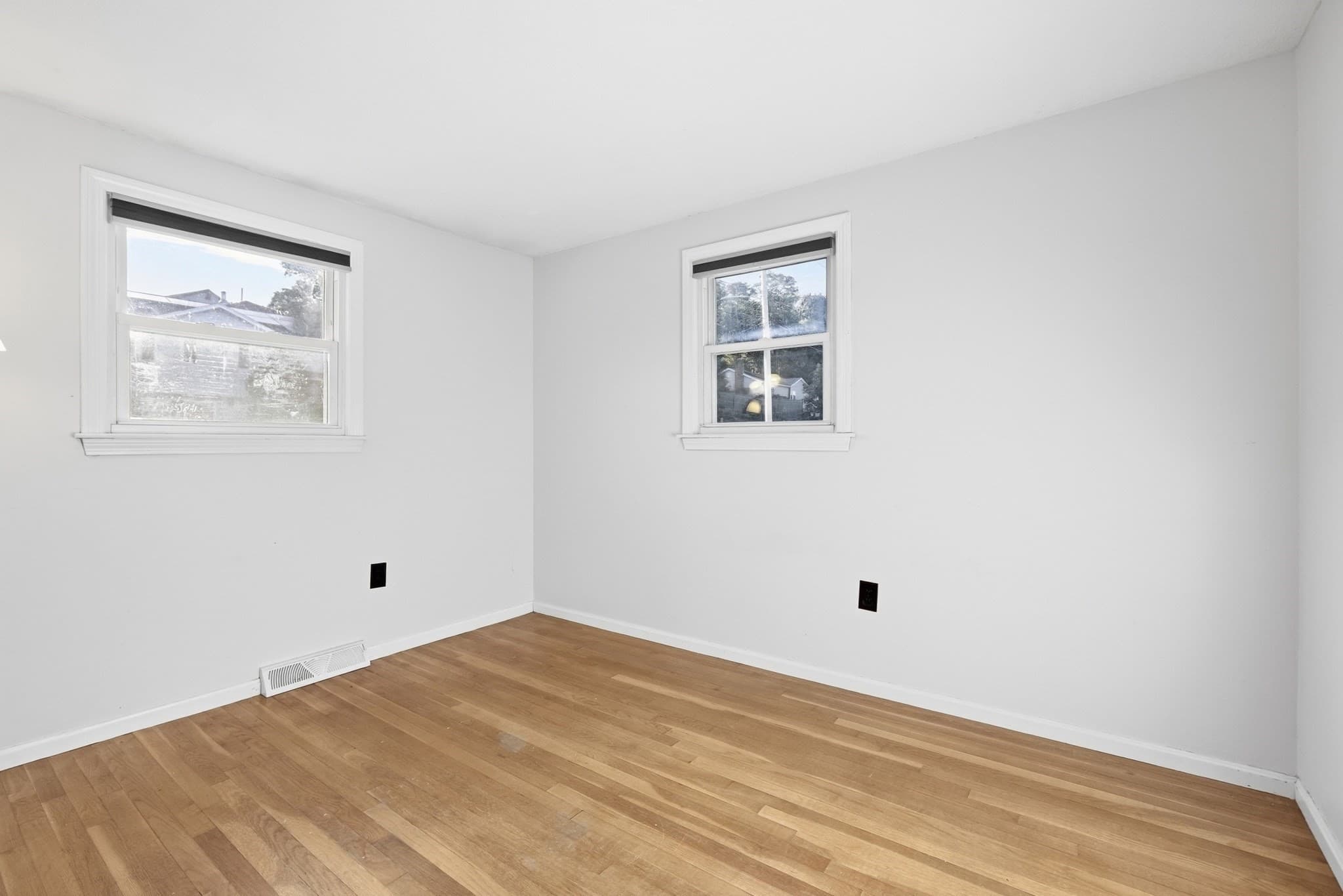 Single Family Residence at 444 Butman Rd., Lowell MA 01852, Lowell, photo 18 of 29