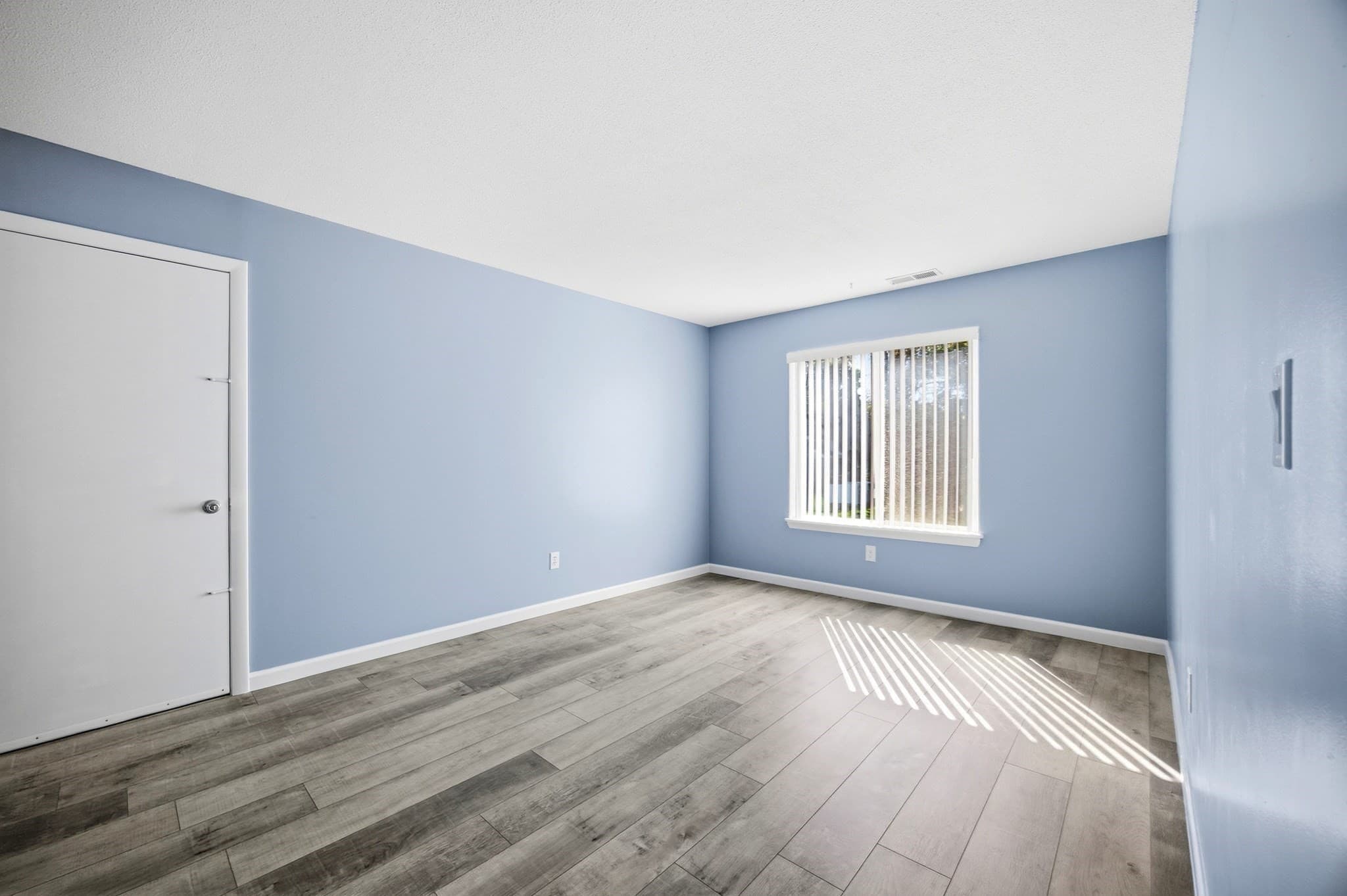 Condominium at 25 Nassau Dr # 25, Springfield MA 01129, Springfield, photo 17 of 30