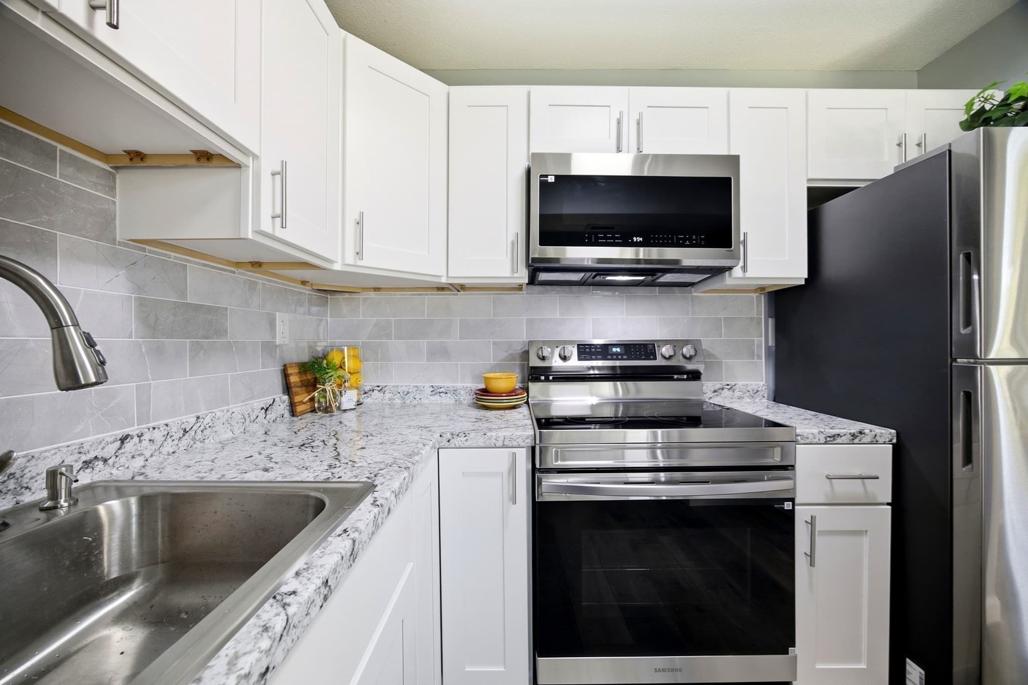 Condominium at 25 Nassau Dr # 25, Springfield MA 01129, Springfield, photo 5 of 30