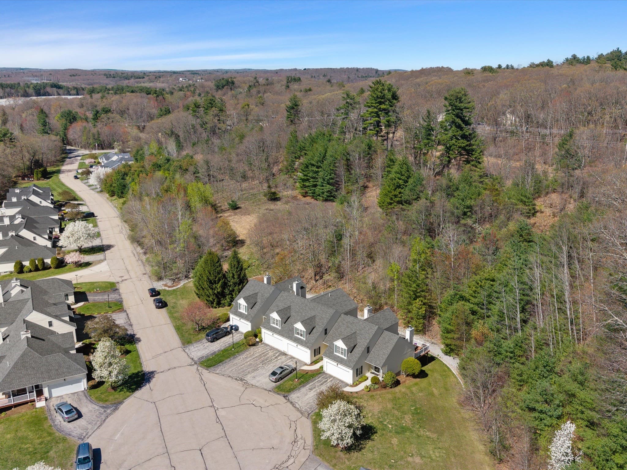 Condominium at 29 Coldspring Dr # B, Sutton MA 01590, Sutton, photo 2 of 42