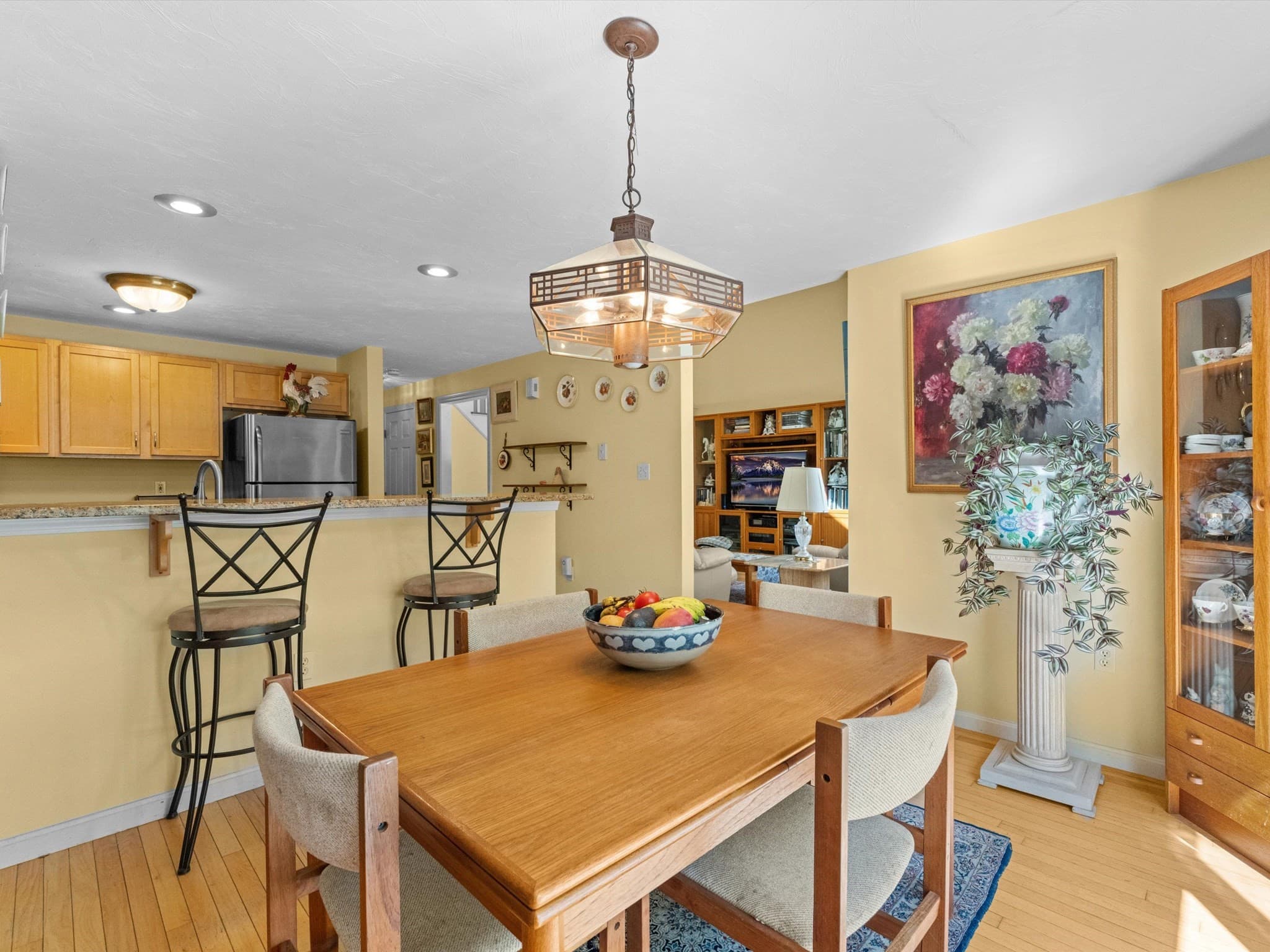 Condominium at 29 Coldspring Dr # B, Sutton MA 01590, Sutton, photo 17 of 42