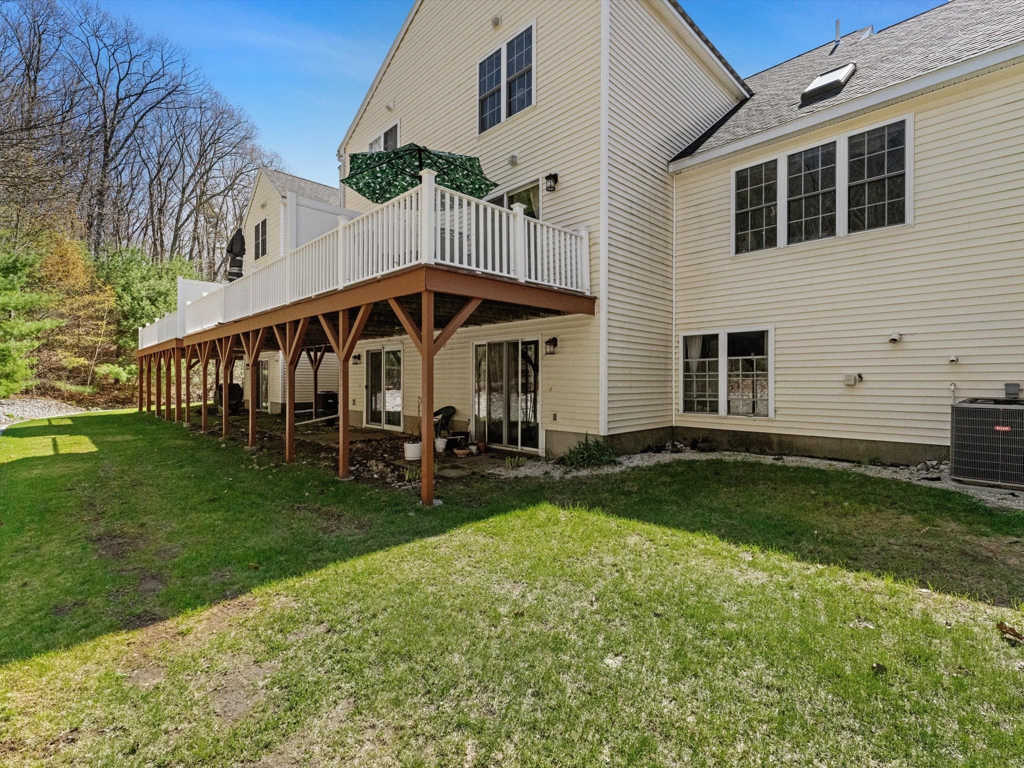 Condominium at 29 Coldspring Dr # B, Sutton MA 01590, Sutton, photo 37 of 42