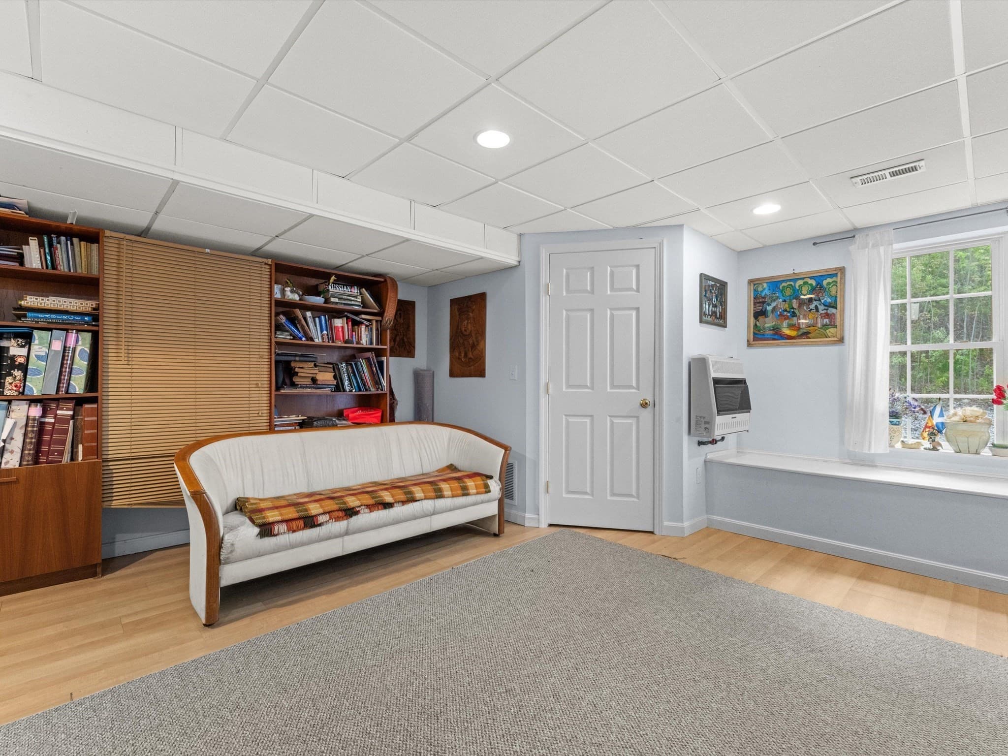 Condominium at 29 Coldspring Dr # B, Sutton MA 01590, Sutton, photo 31 of 42