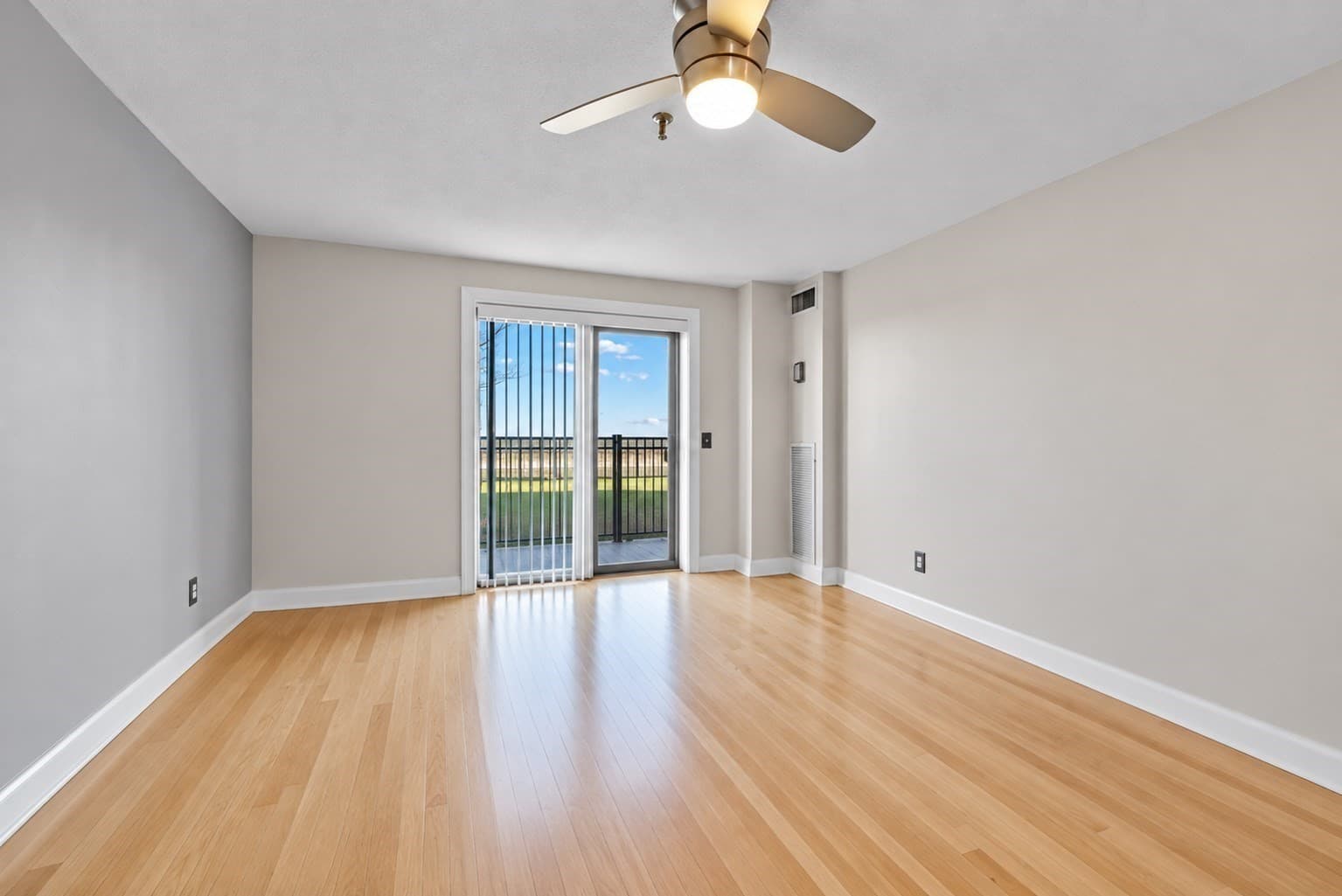 Condominium at 510 Revere Beach Blvd # 104, Revere MA 02151, Revere, photo 6 of 13