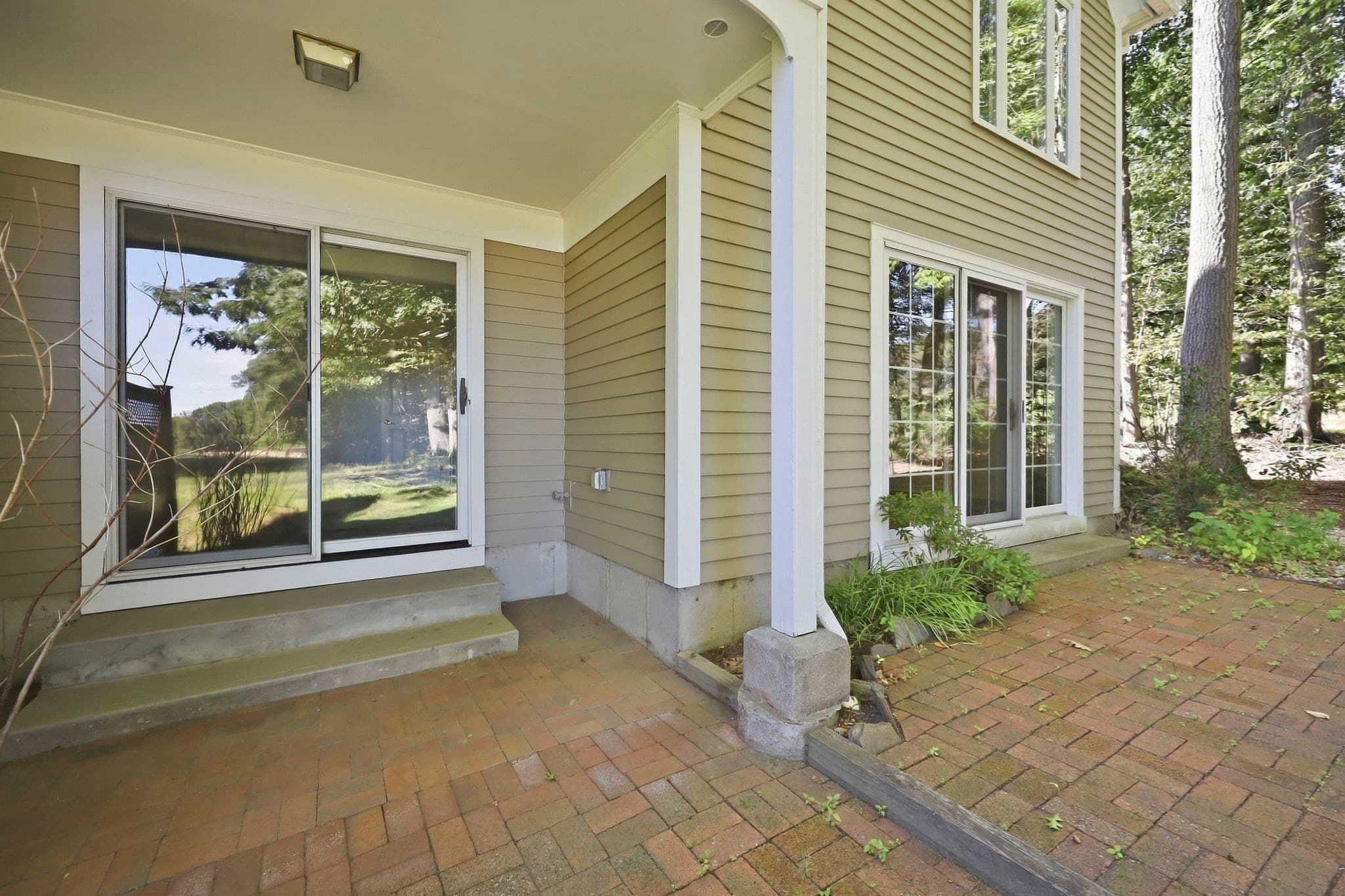 Condominium at 42 Shady Brook # 42, West Springfield MA 01089, West Springfield, photo 32 of 35