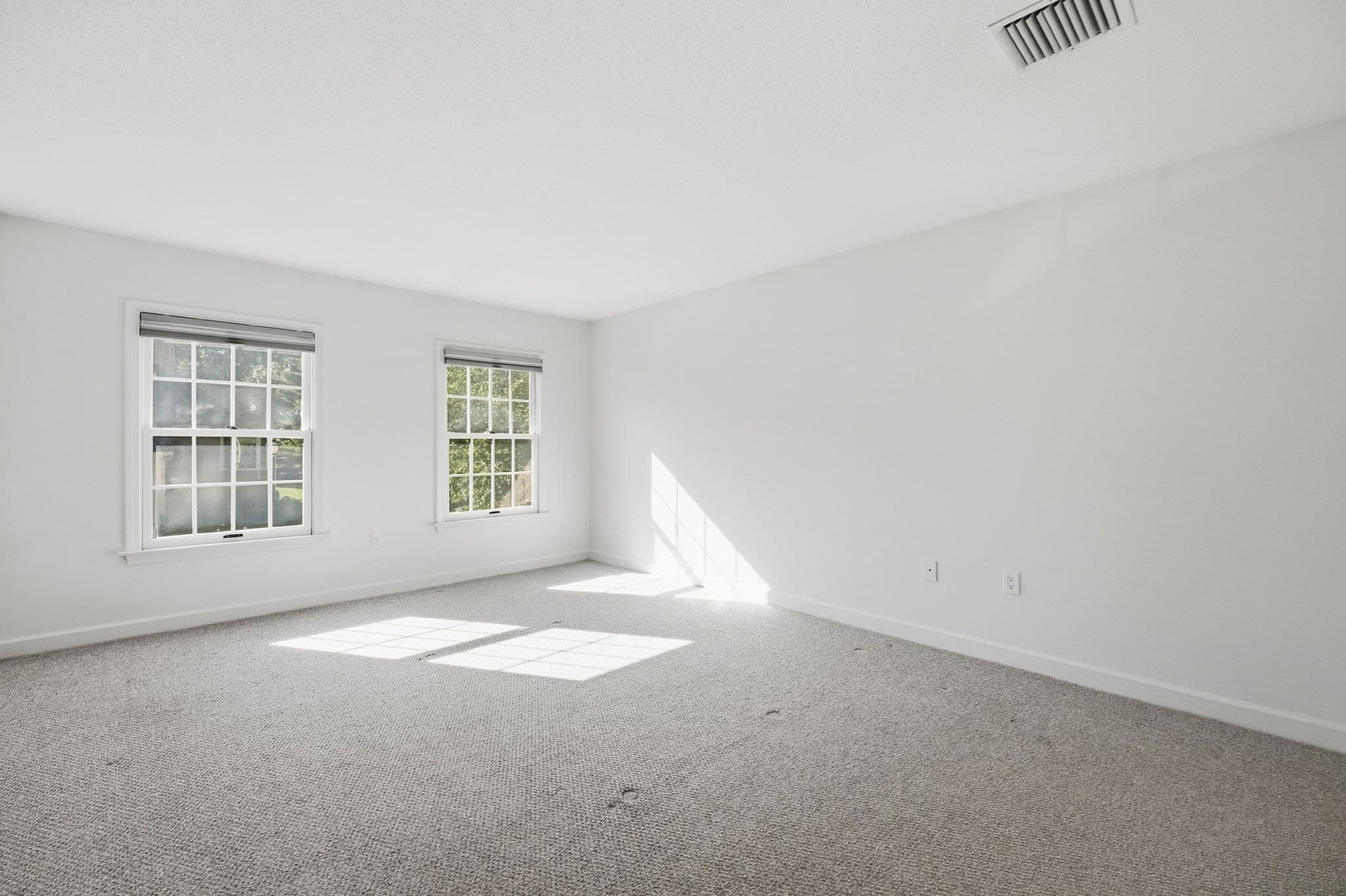Condominium at 42 Shady Brook # 42, West Springfield MA 01089, West Springfield, photo 19 of 35