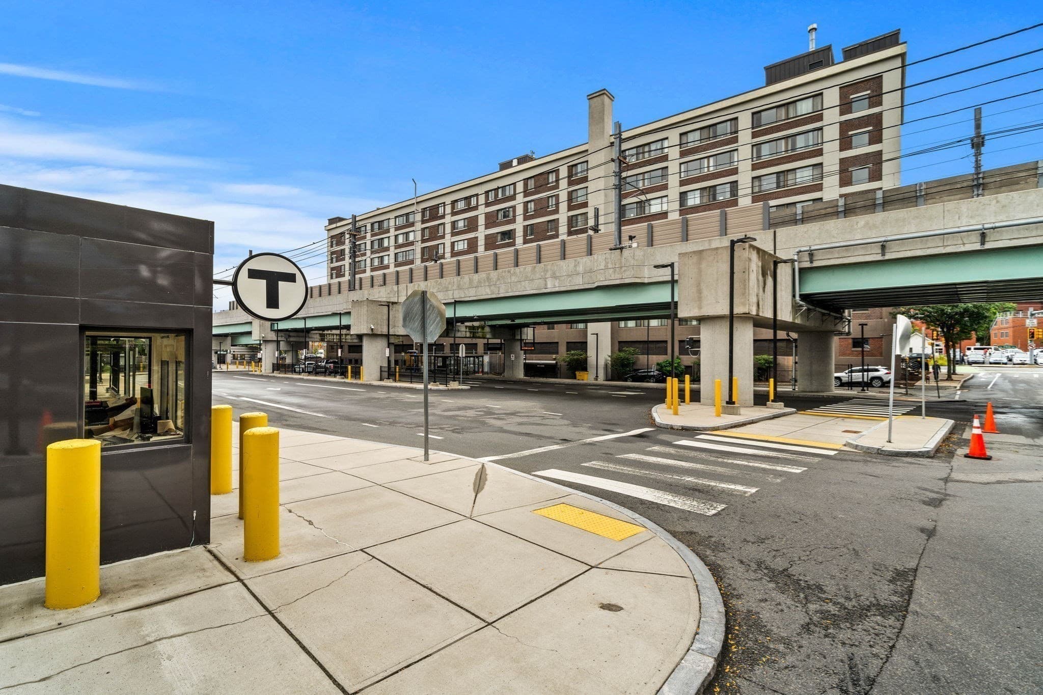 Condominium at 169 Monsignor O'brien Hwy # 305, Cambridge MA 02141, Cambridge, photo 38 of 40