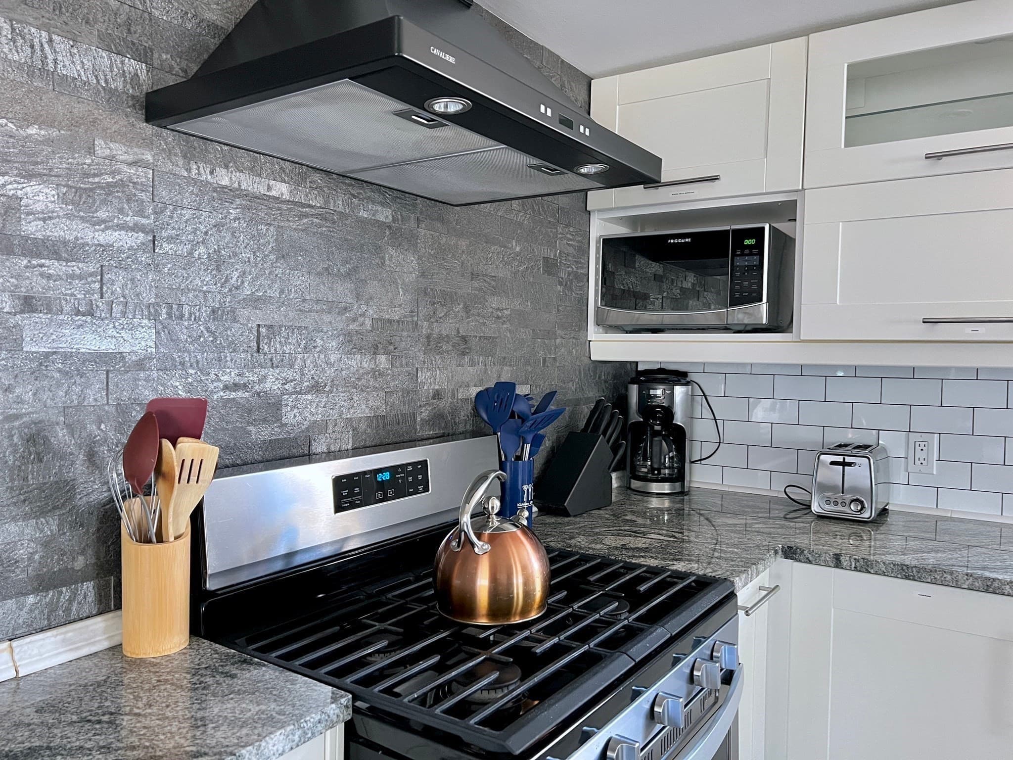 Single Family Residence at 21 Sibley Dr, Yarmouth MA 02673, Yarmouth, photo 11 of 27