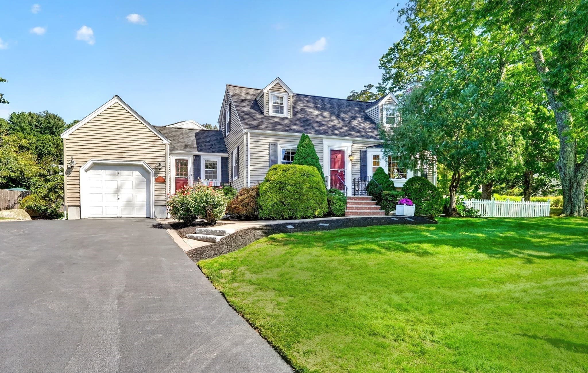 Single Family Residence at 8 Sunnyfield Road, Bedford MA 01730, Bedford, photo 29 of 30