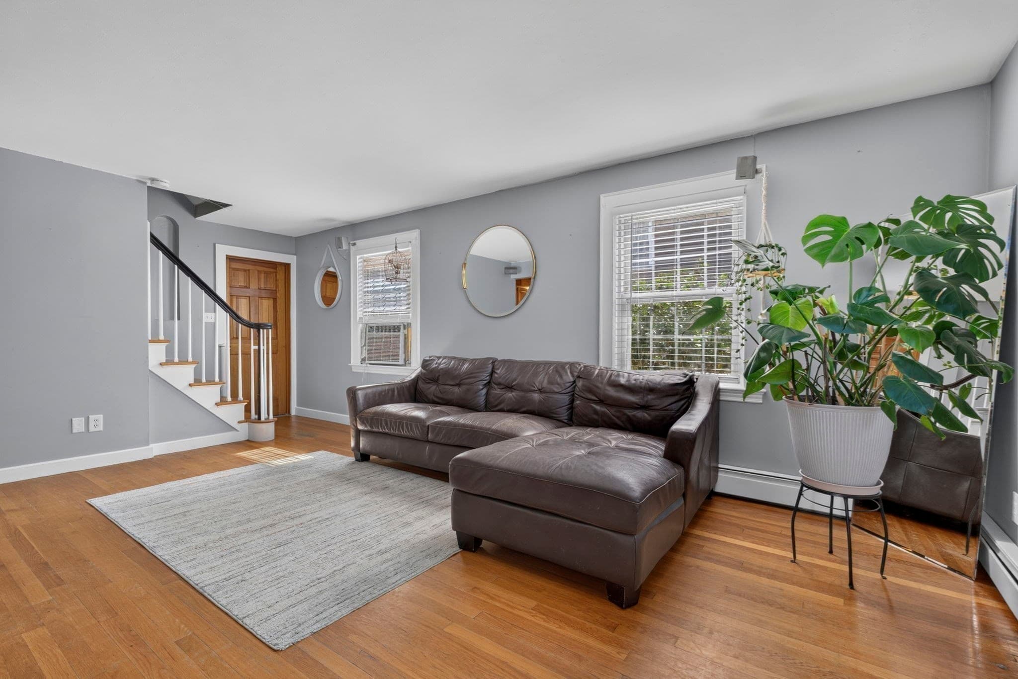 Single Family Residence at 8 Lyndale Rd, Worcester MA 01606, Worcester, photo 11 of 35