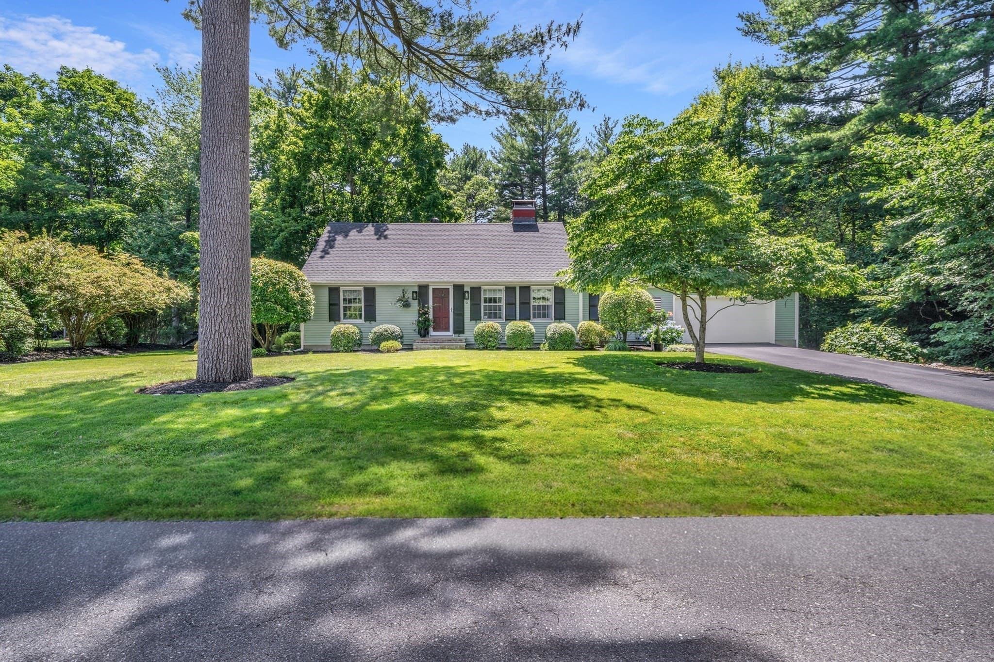 Single Family Residence at 6 W Parish Dr, Andover MA 01810, Andover, photo 7 of 41