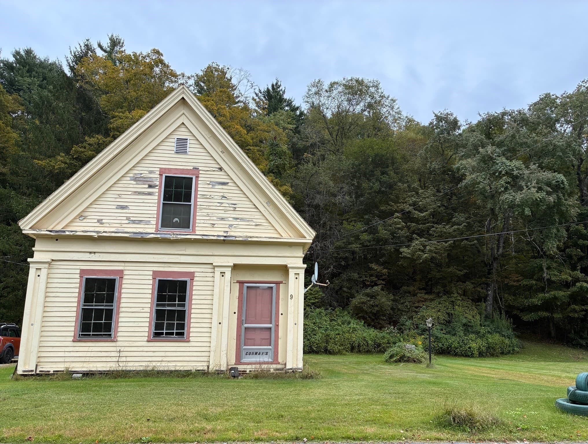 9 River St, Colrain MA 01340