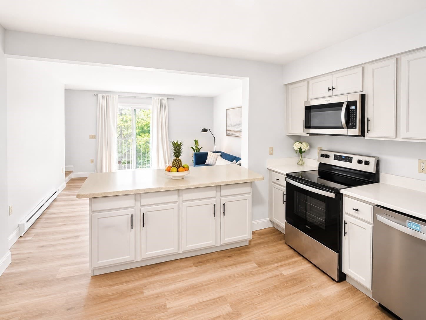 Condominium at 25 Gediminas St # 25, Worcester MA 01610, Worcester, photo 10 of 34