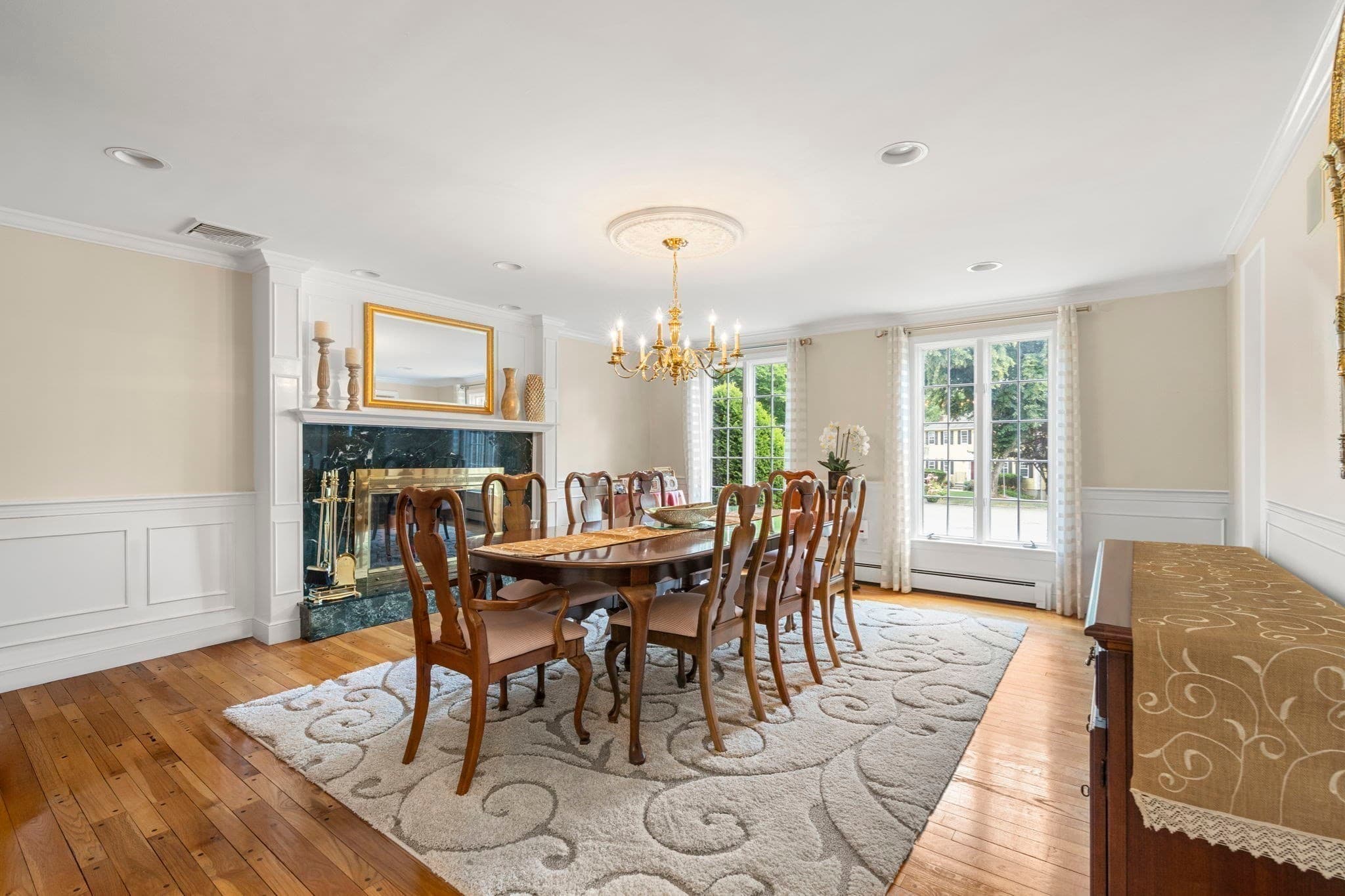 Single Family Residence at 9 Eisenhower Circle, Wellesley MA 02482, Wellesley, photo 9 of 38