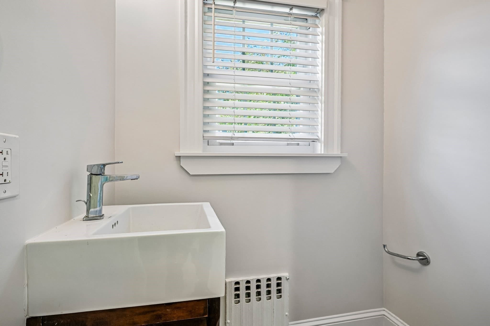Single Family Residence at 155 Auburndale Ave, Newton MA 02465, Newton, photo 12 of 40