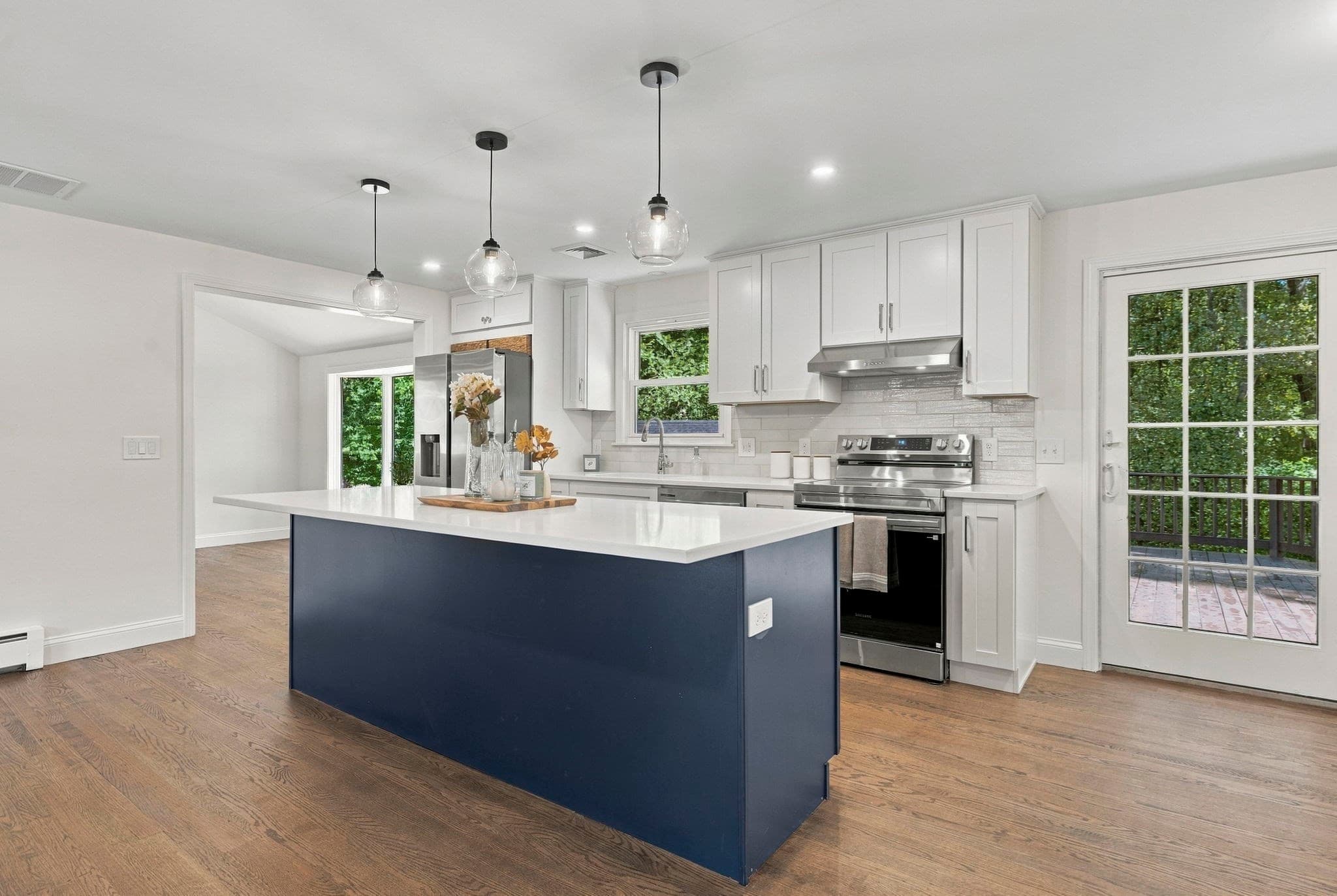 Single Family Residence at 146 Helen Dr, Marlborough MA 01752, Marlborough, photo 4 of 18