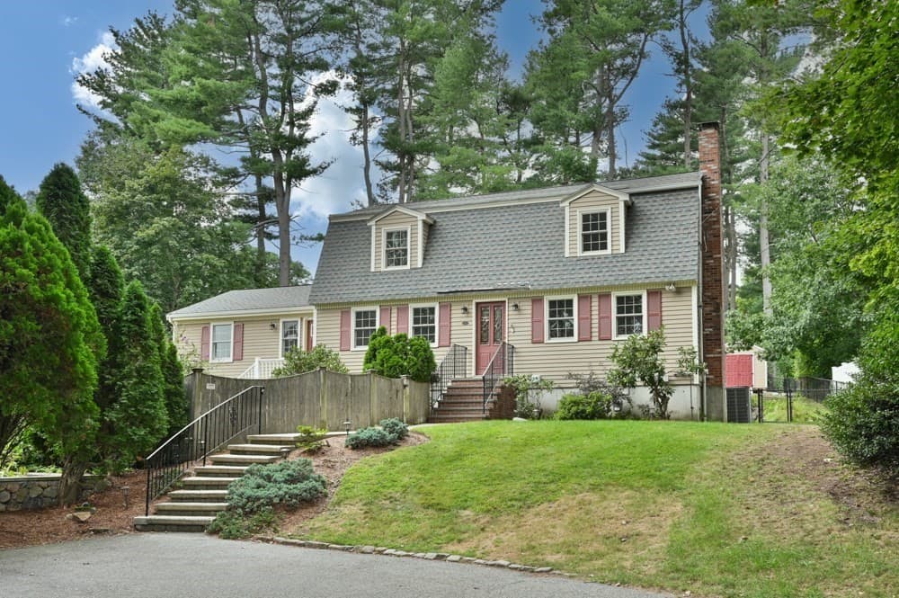 36 Grove Street, Reading MA 01867