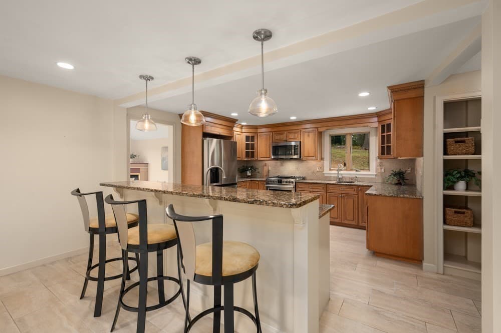 Single Family Residence at 36 Grove Street, Reading MA 01867, Reading, photo 8 of 38