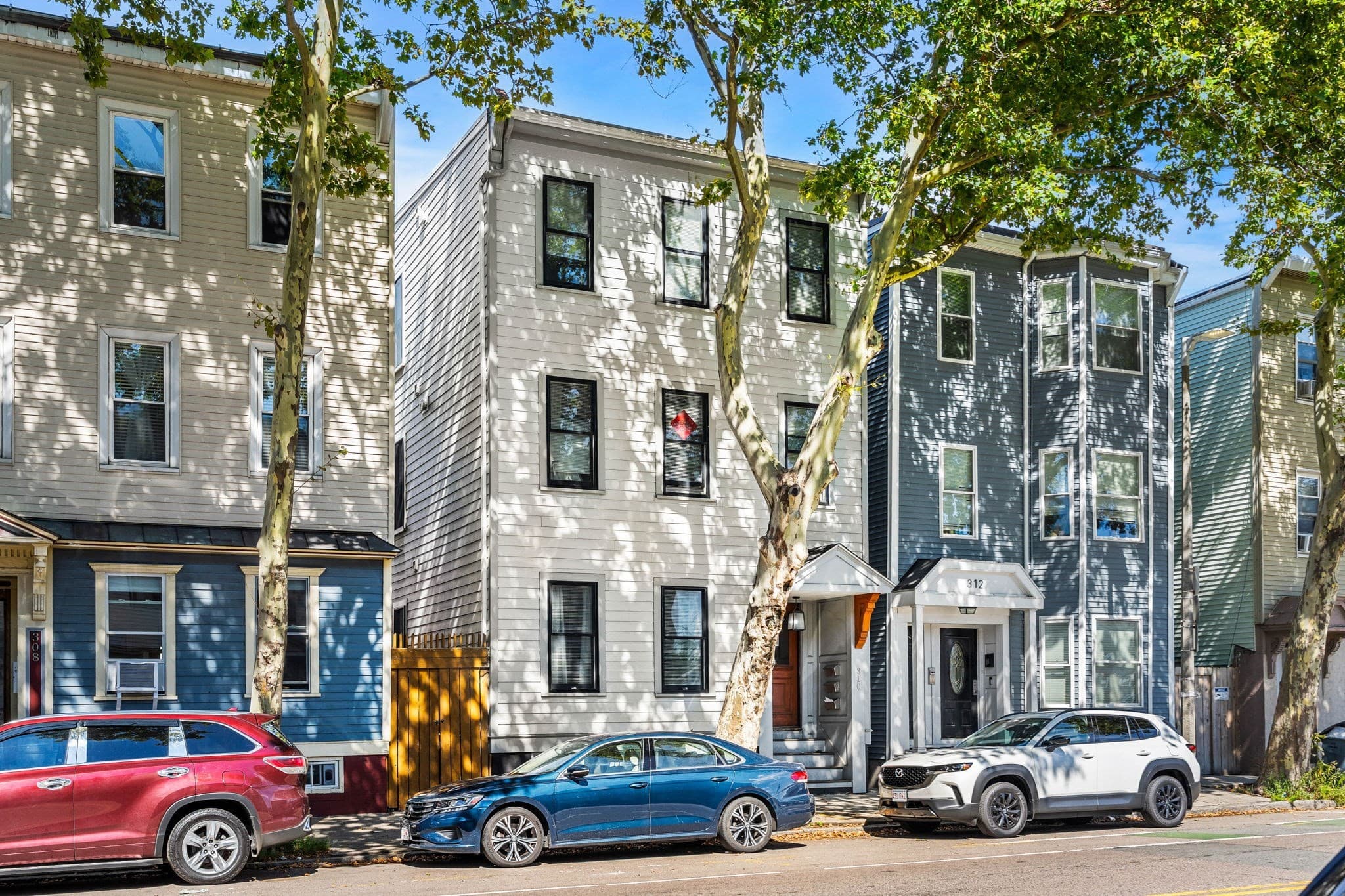 310 Chelsea St, Boston MA 02128