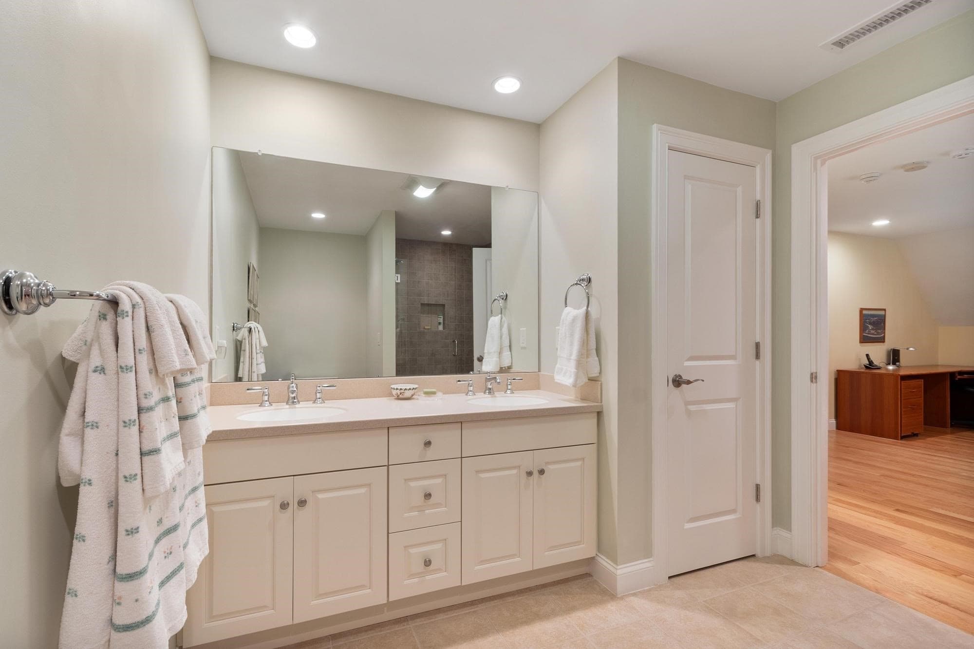 Condominium at 6 Candleberry Lane # 27, Belmont MA 02478, Belmont, photo 23 of 28