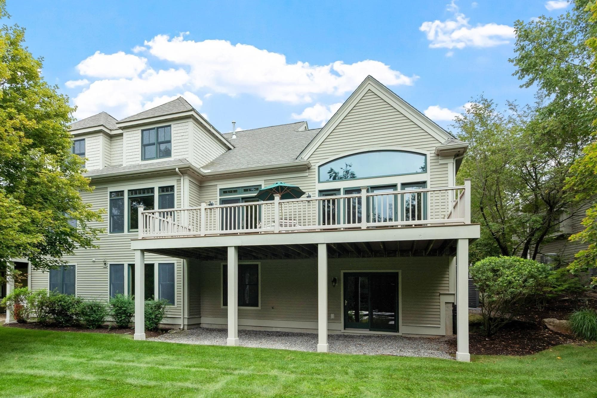 Condominium at 6 Candleberry Lane # 27, Belmont MA 02478, Belmont, photo 2 of 28