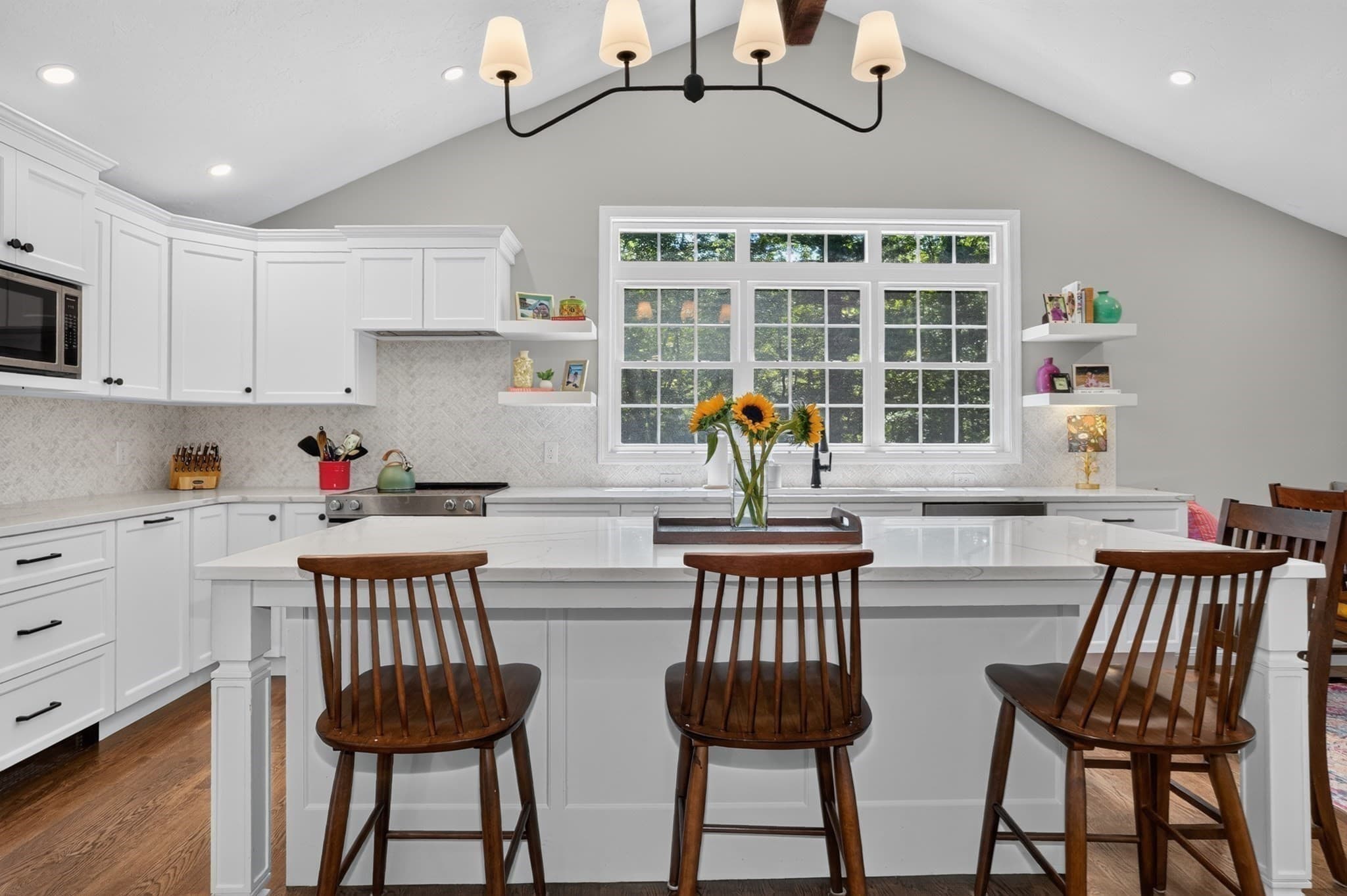 Single Family Residence at 18 Coolidge Cir, Northborough MA 01532, Northborough, photo 7 of 35