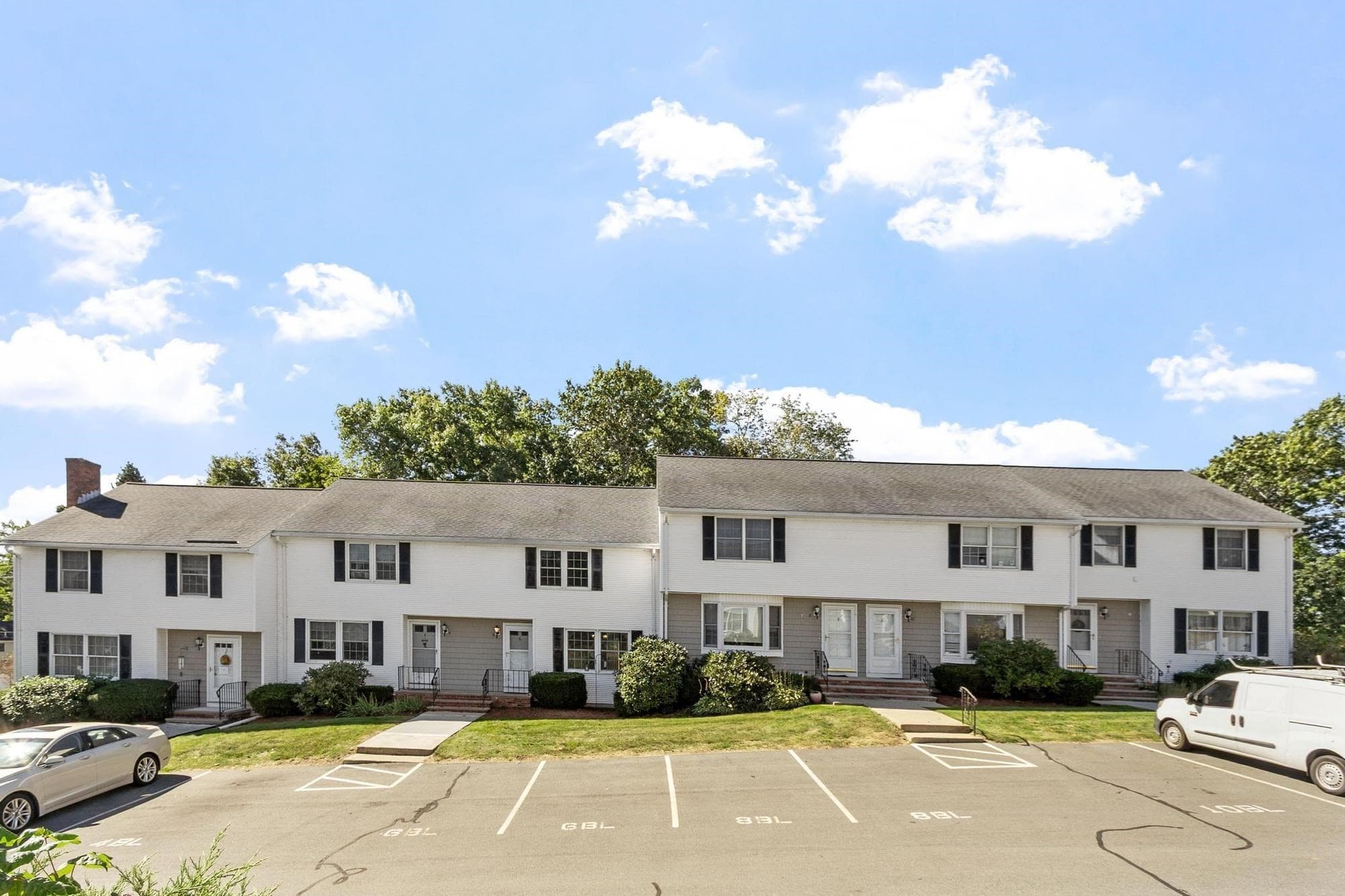 Condominium at 6 Brandee # 6, Methuen MA 01844, Methuen, photo 6 of 41