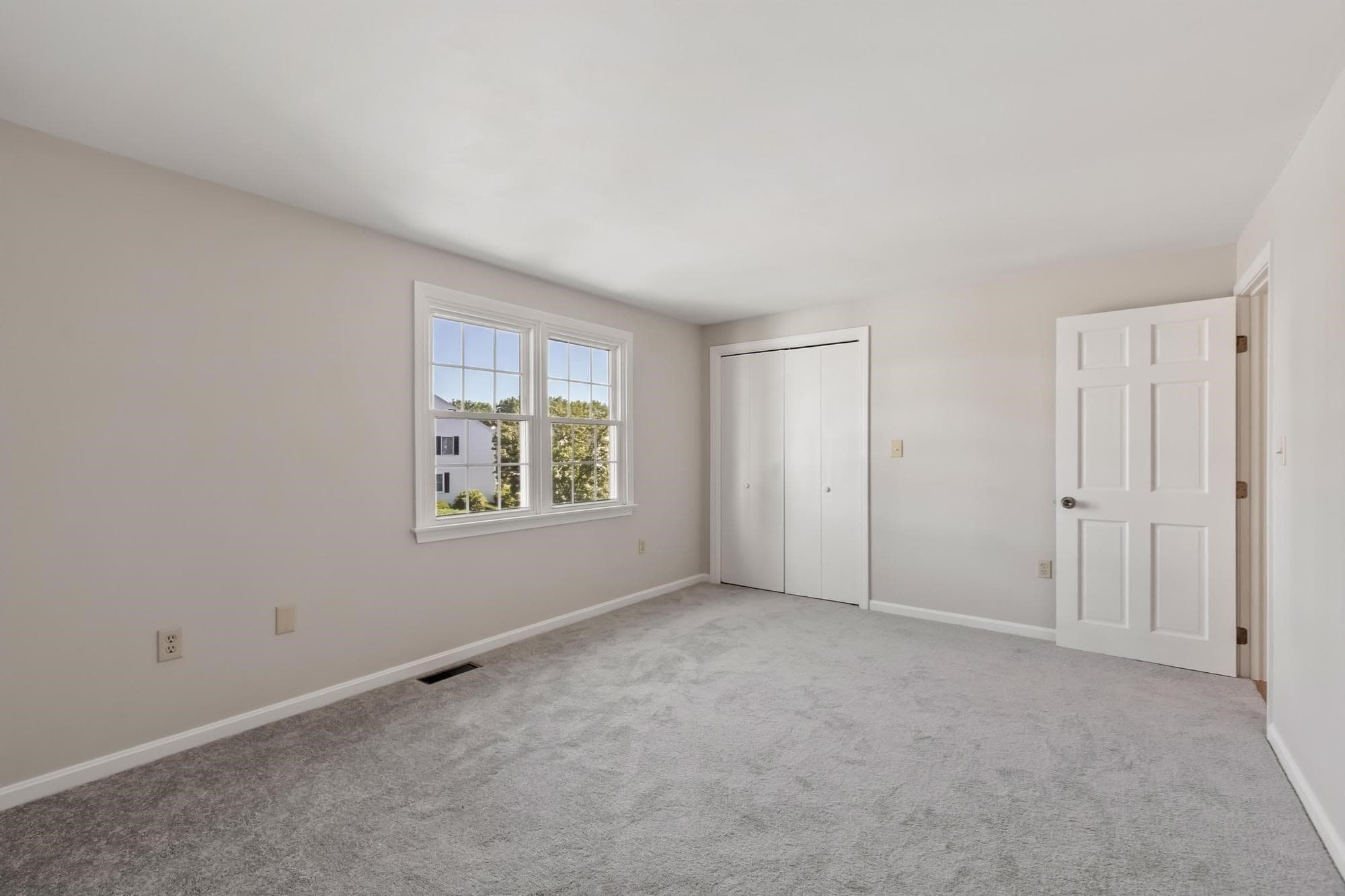 Condominium at 6 Brandee # 6, Methuen MA 01844, Methuen, photo 32 of 41