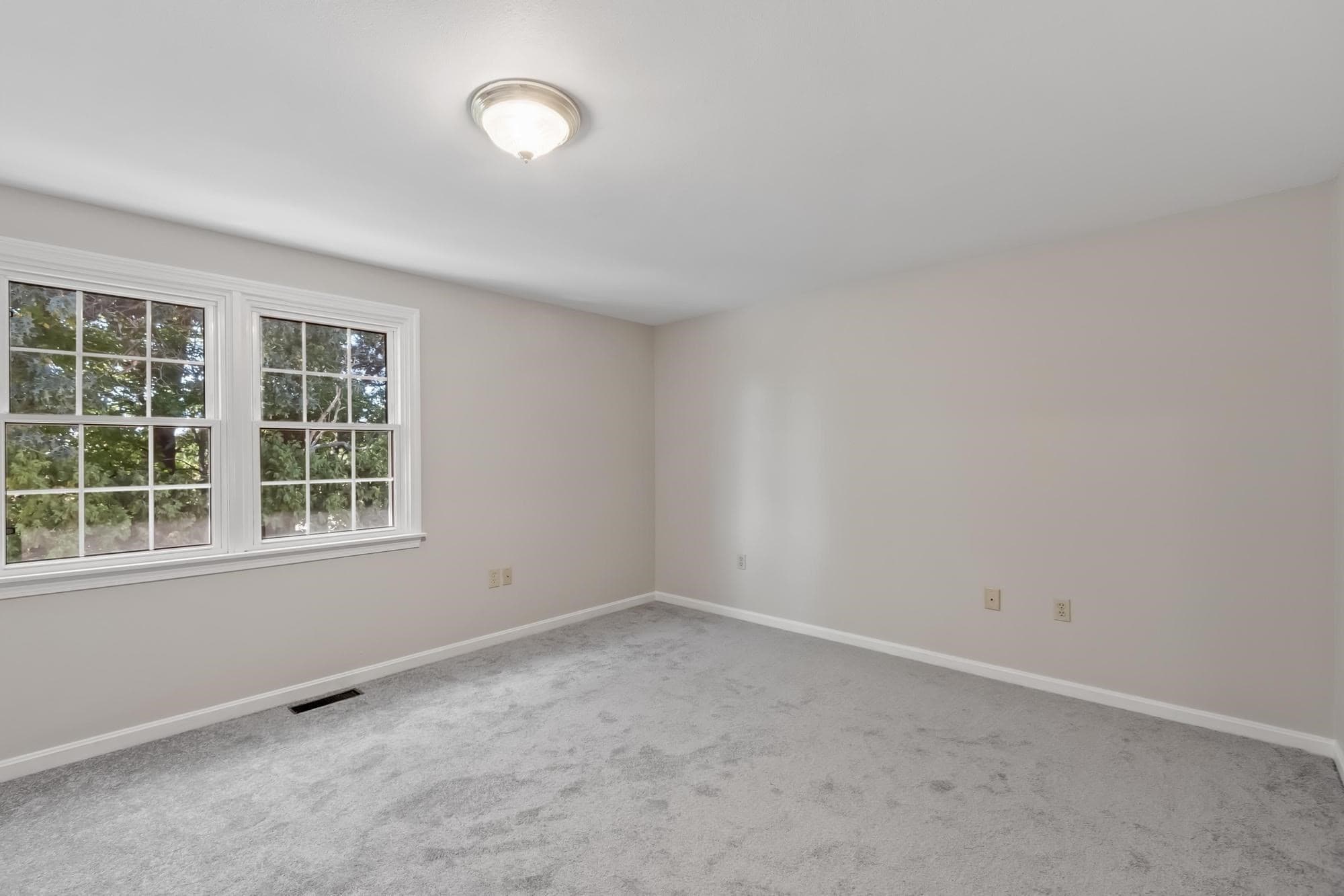 Condominium at 6 Brandee # 6, Methuen MA 01844, Methuen, photo 24 of 41